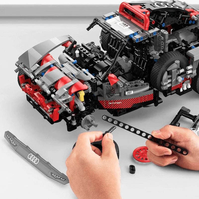 Audi RS Q e - tron | 1432pcs - BRICKS LAB