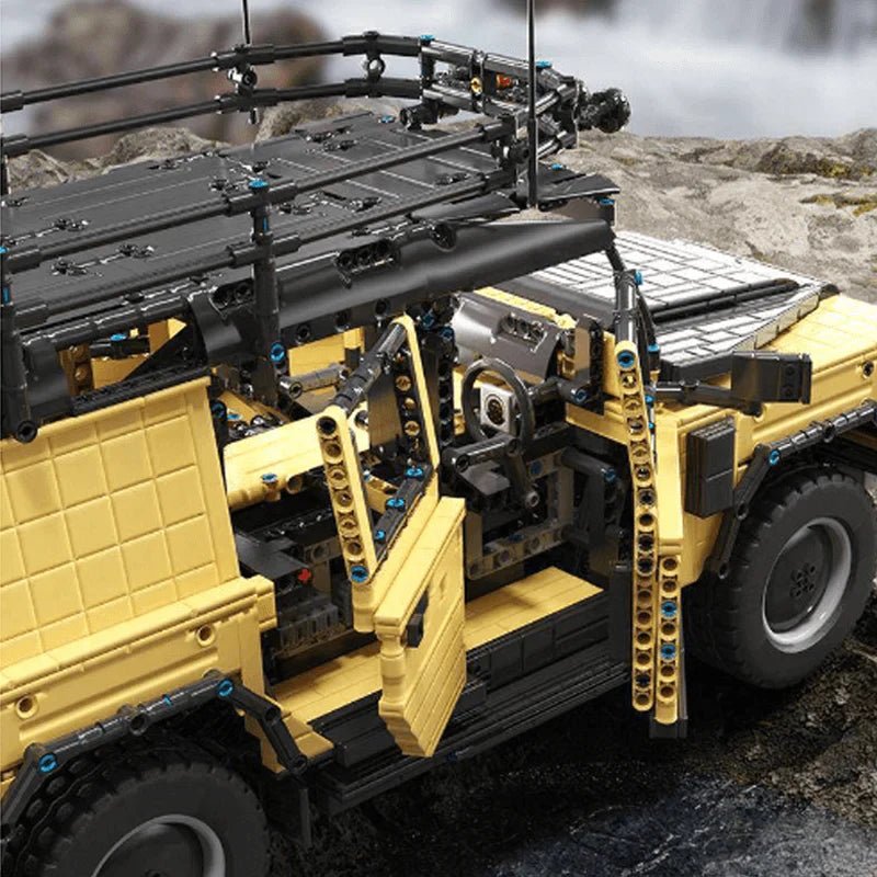 Land Rover Defender Safari Edition | 3379pcs - BRICKS LAB