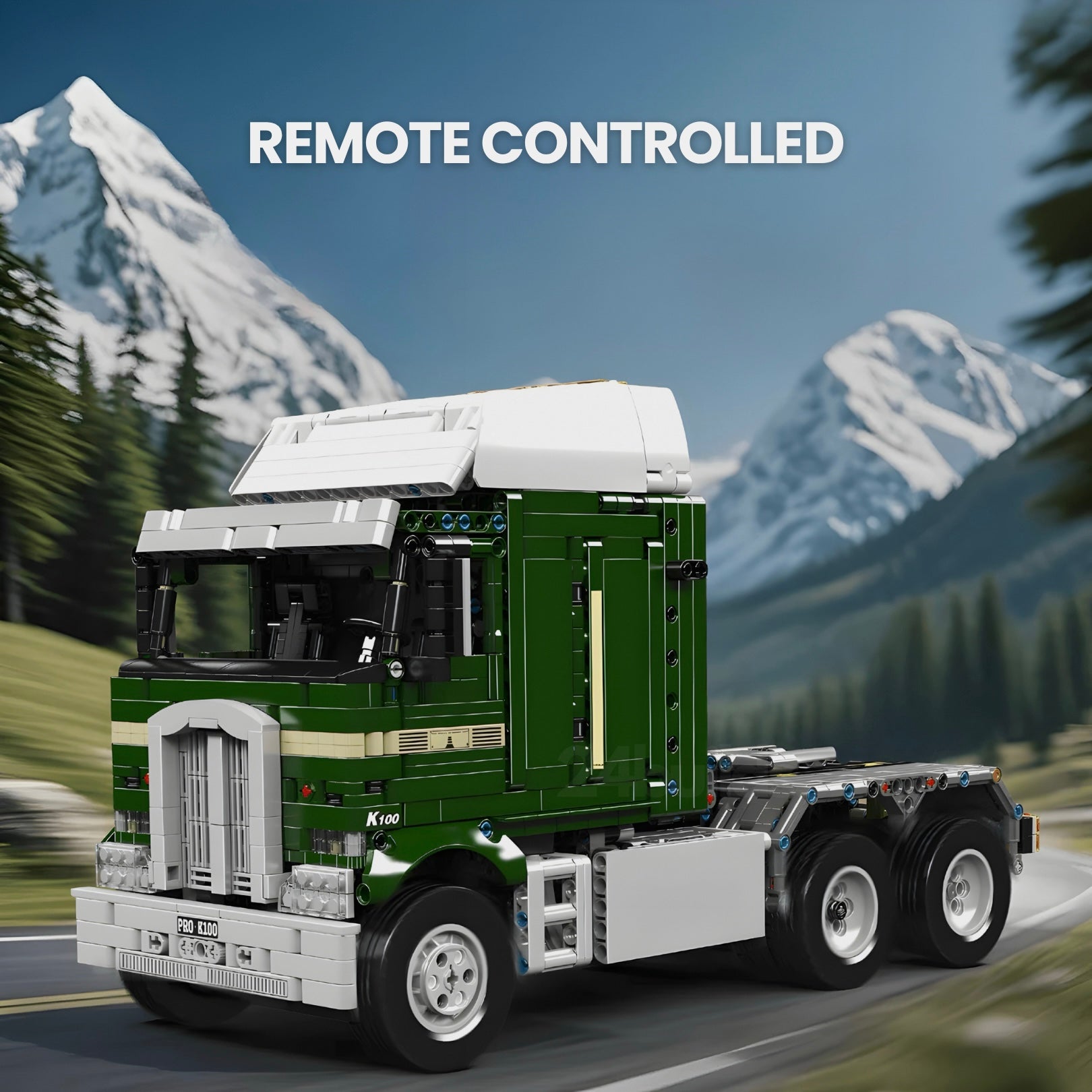 Remote Controlled 70s Cabover Truck | 2182pcs - BRICKS LAB