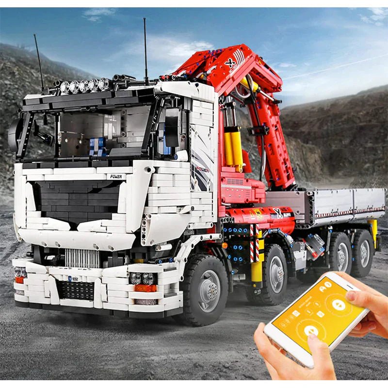 REMOTE CONTROLLED CRANE TRUCK | 8238PCS - BRICKS LAB