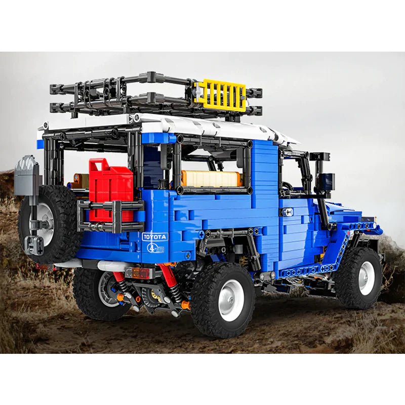 Remote Controlled FJ40 Land Cruiser | 2101pcs - BRICKS LAB