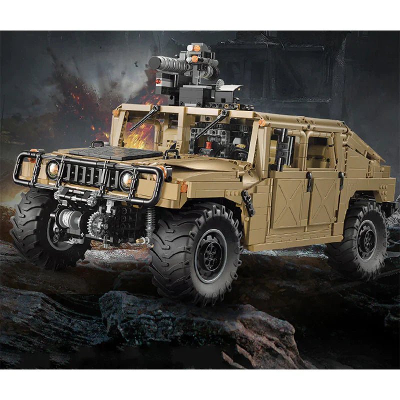 REMOTE CONTROLLED HUMVEE | 3934PCS - BRICKS LAB