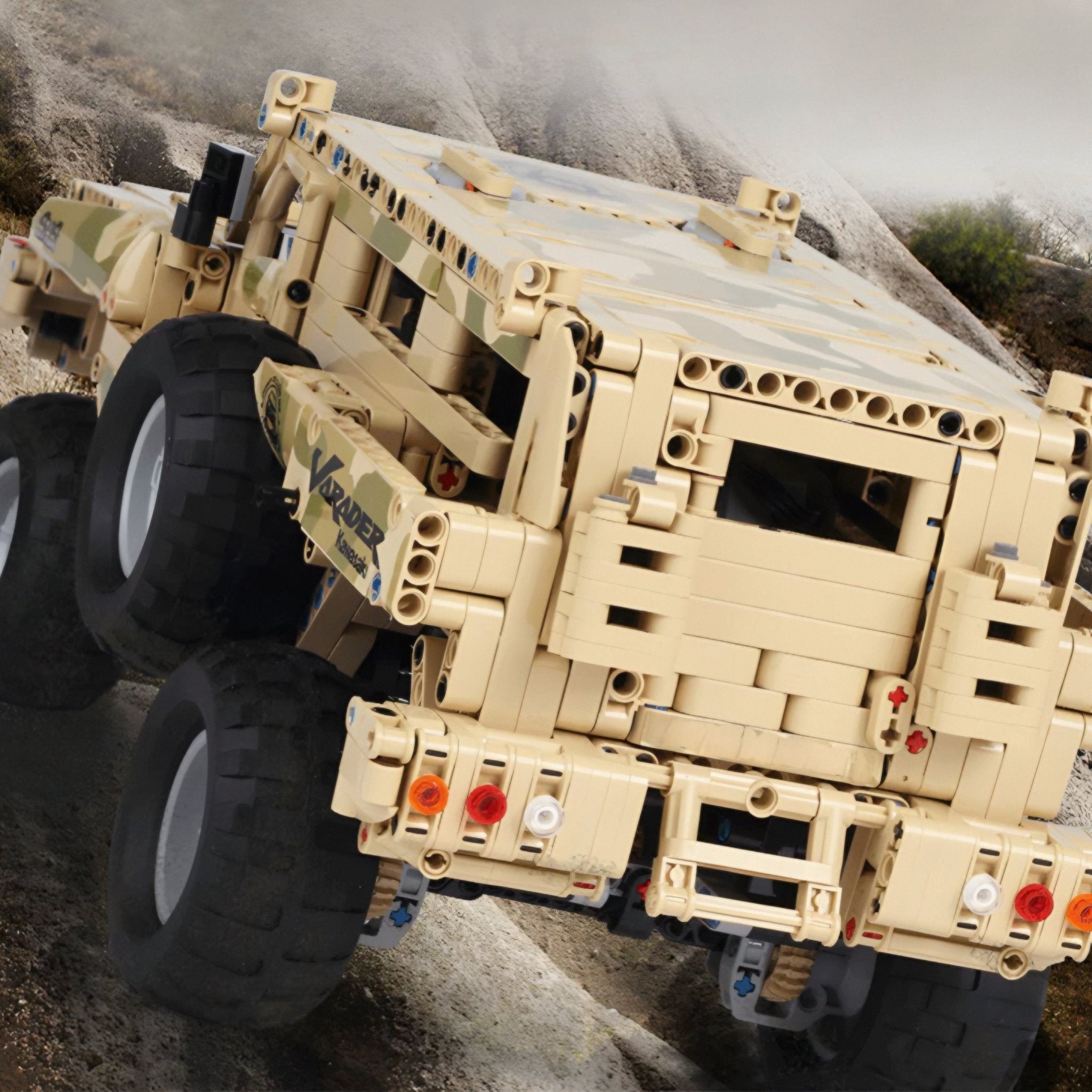 Remote Controlled Military 4x4 | 2032pcs - BRICKS LAB