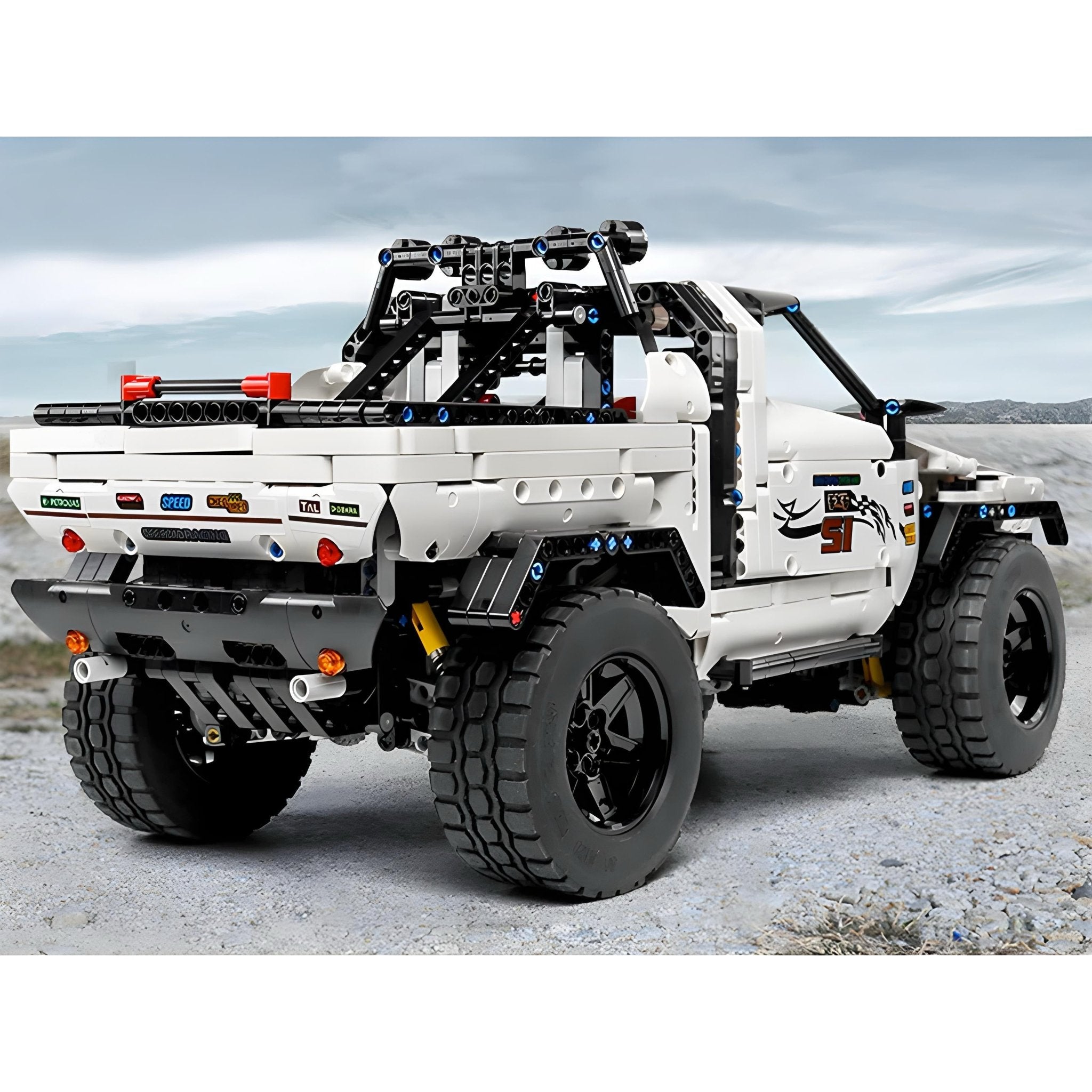 Remote Controlled Off Roader | 2013pcs - BRICKS LAB
