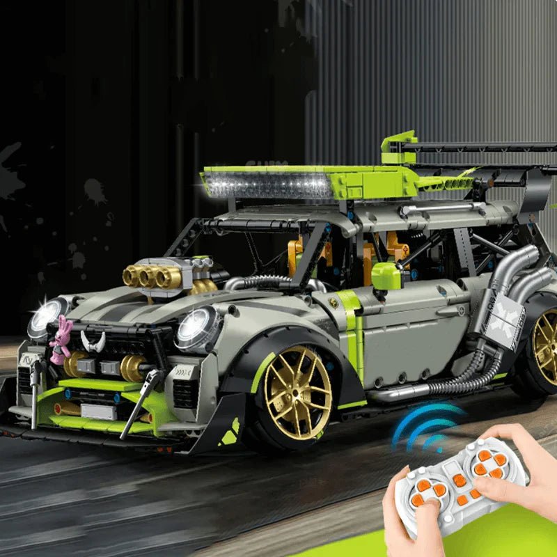 The Ultimate British Bug | 2549pcs - BRICKS LAB