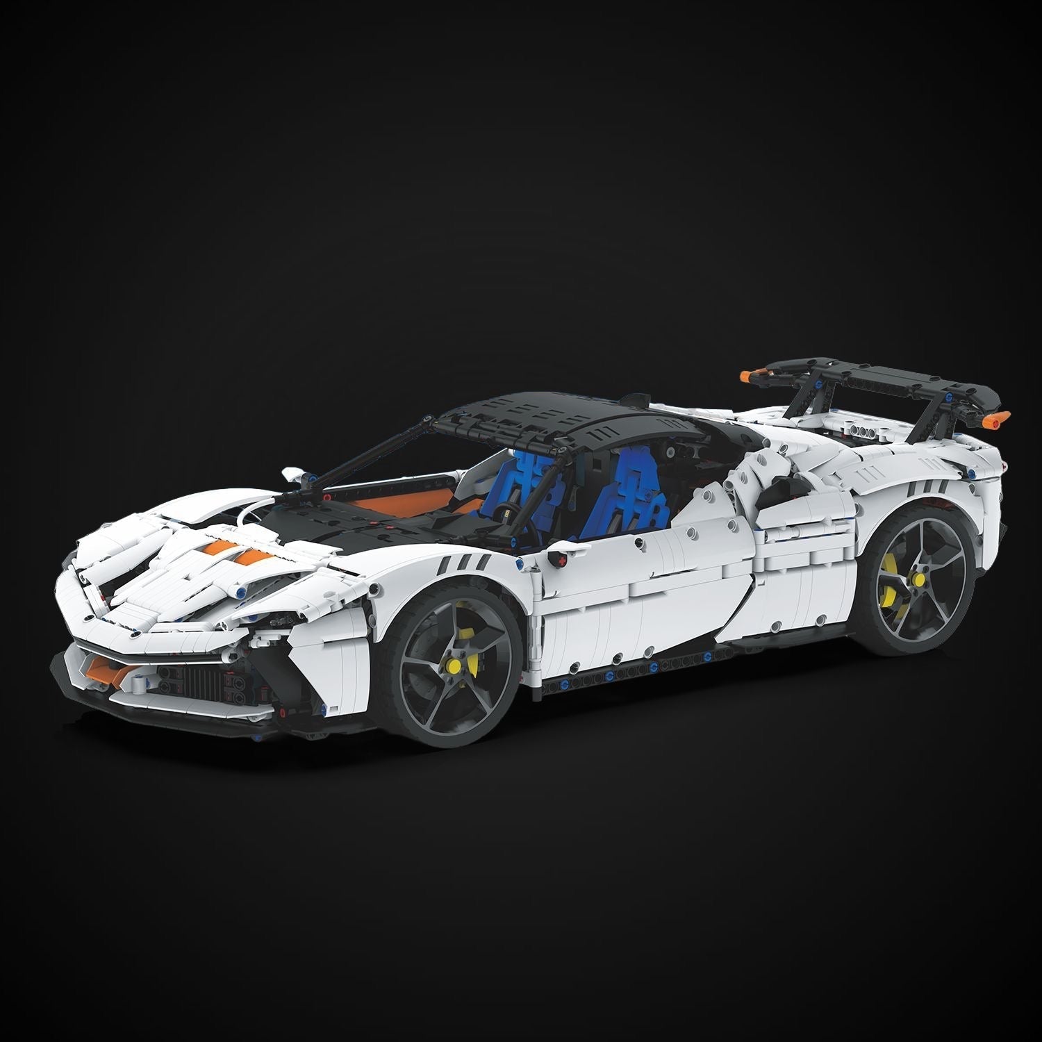 The Ultimate White Spec SF90 | 4204pcs - BRICKS LAB